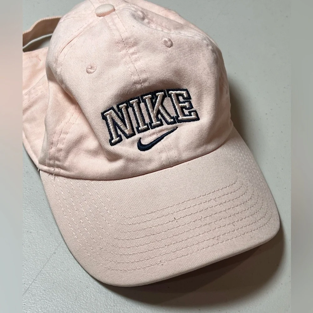 Nike Heritage 86 Retro Classic Nike Swoosh Classic Hat